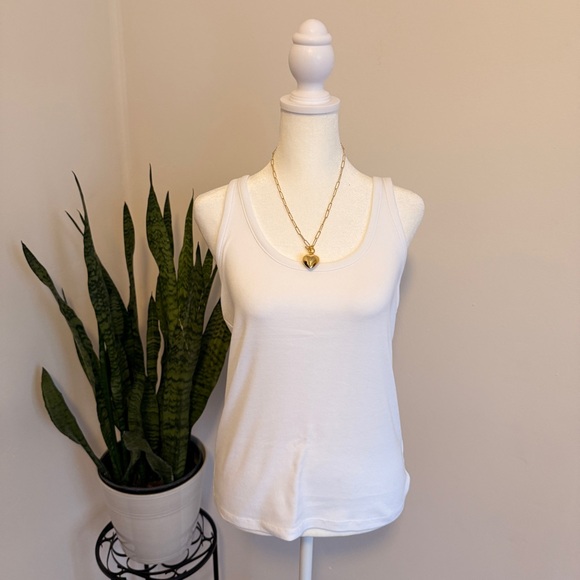 Old Navy | First-Layer Rib Knit Tank Tops, White and Maroon - Picture 10 of 11